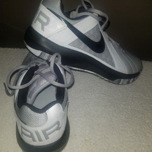 BRAND NEW,  NEVER WORN Nike Men's sneakers